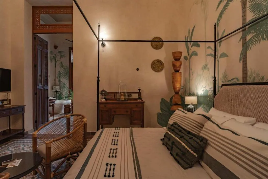 Casa Esther - Parque Santiago Mérida